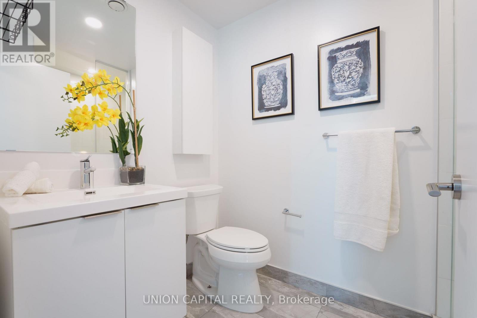 513 - 50 O'Neill Road, Toronto, ON - Indoor Photo Showing Bathroom