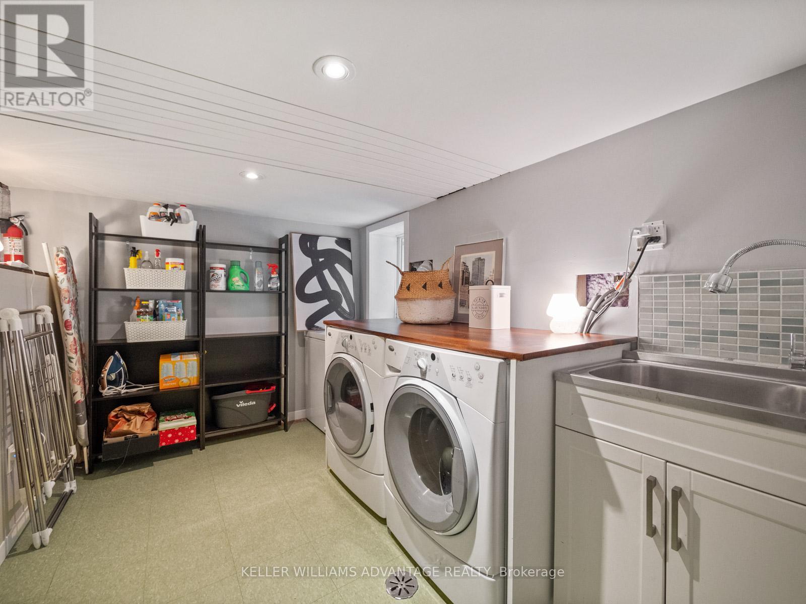 9 Condor Avenue, Toronto, ON - Indoor Photo Showing Laundry Room