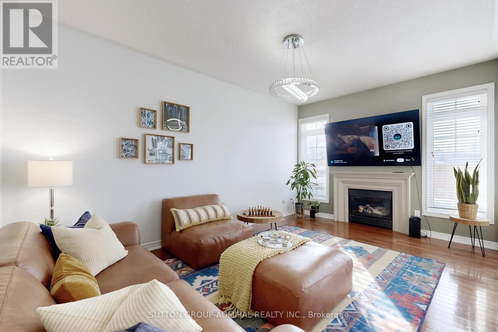 98 Dewpoint Road, Vaughan, ON - Indoor Photo Showing Living Room With Fireplace
