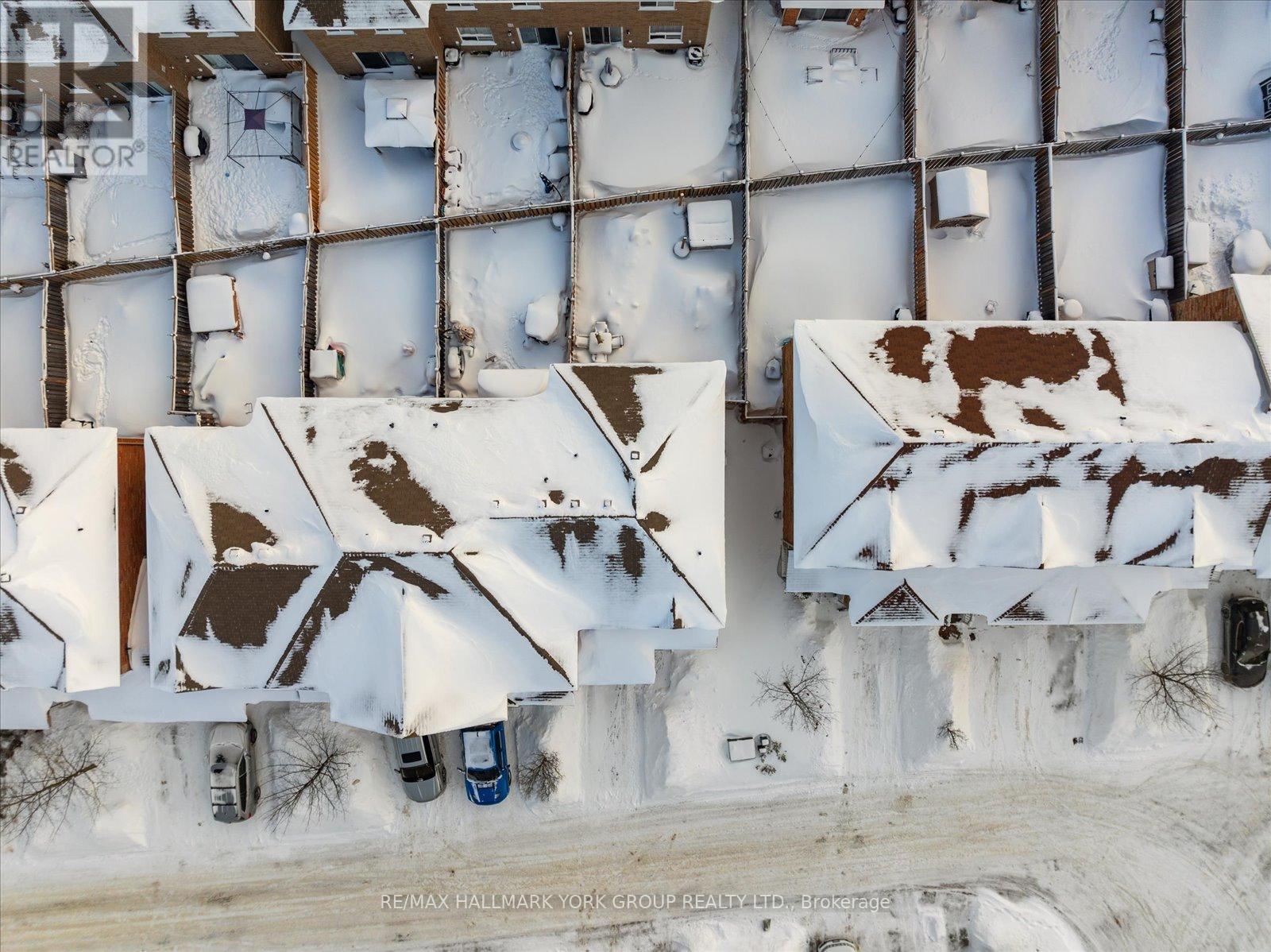 70 - 50 Southwoods Crescent, Barrie, ON - With View