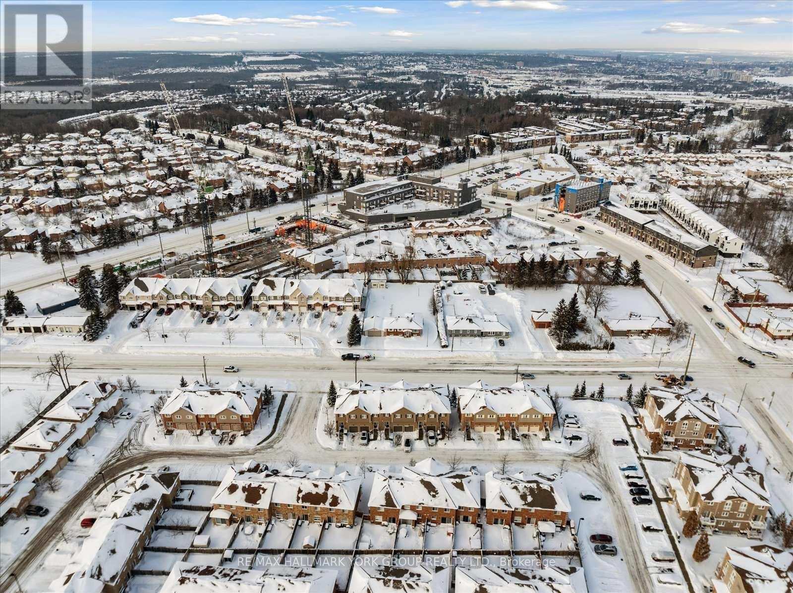 70 - 50 Southwoods Crescent, Barrie, ON - Outdoor With View