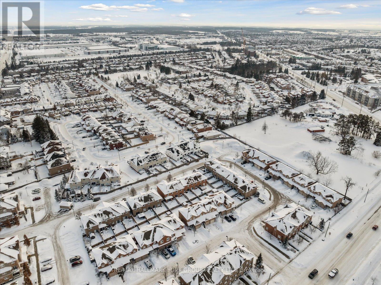 70 - 50 Southwoods Crescent, Barrie, ON - Outdoor With View