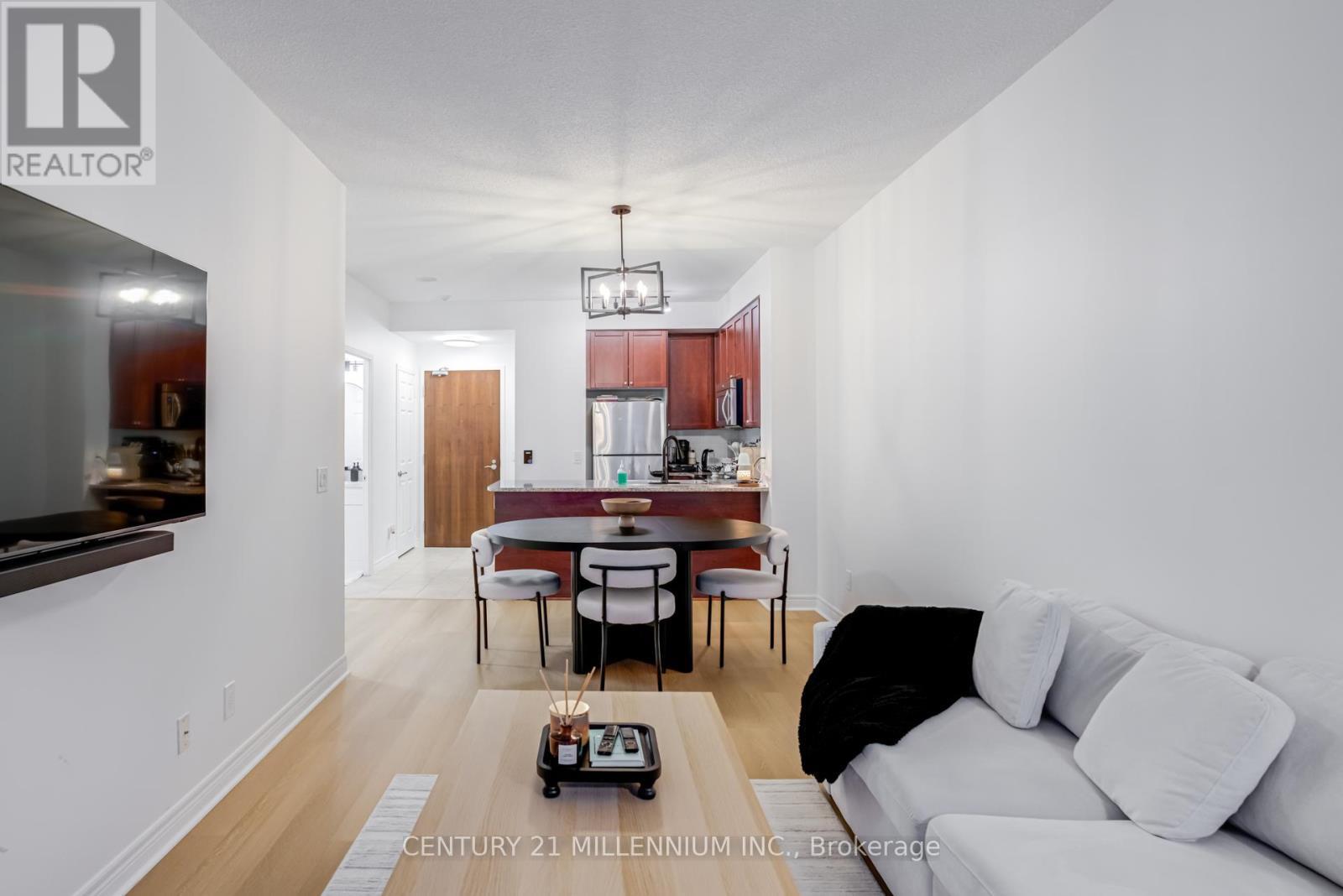 1607 - 339 Rathburn Road W, Mississauga, ON - Indoor Photo Showing Other Room