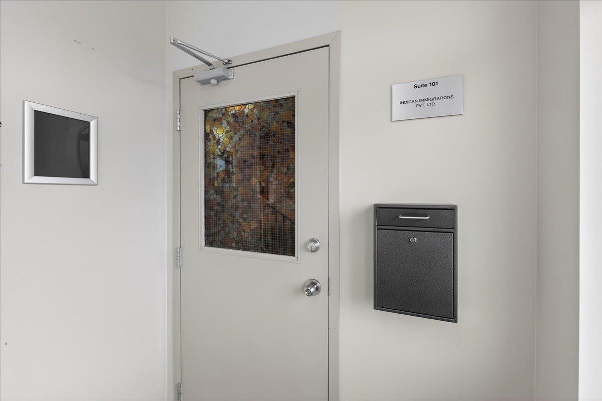 101 5621-5677 99 Street, Edmonton, AB