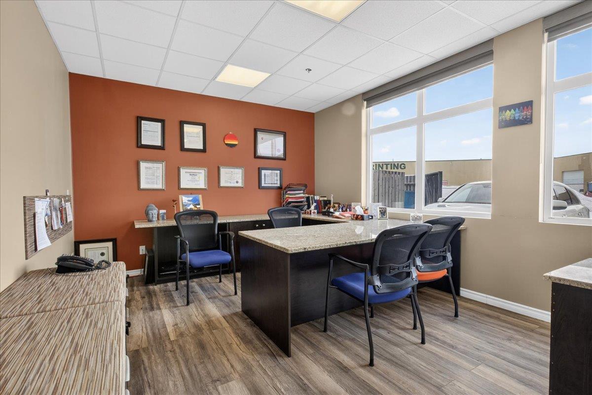 101 5621-5677 99 Street, Edmonton, AB