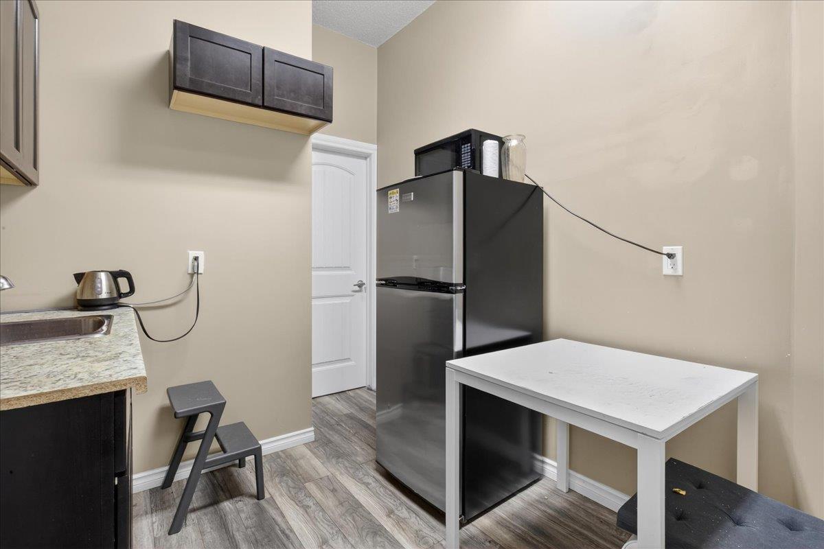 101 5621-5677 99 Street, Edmonton, AB