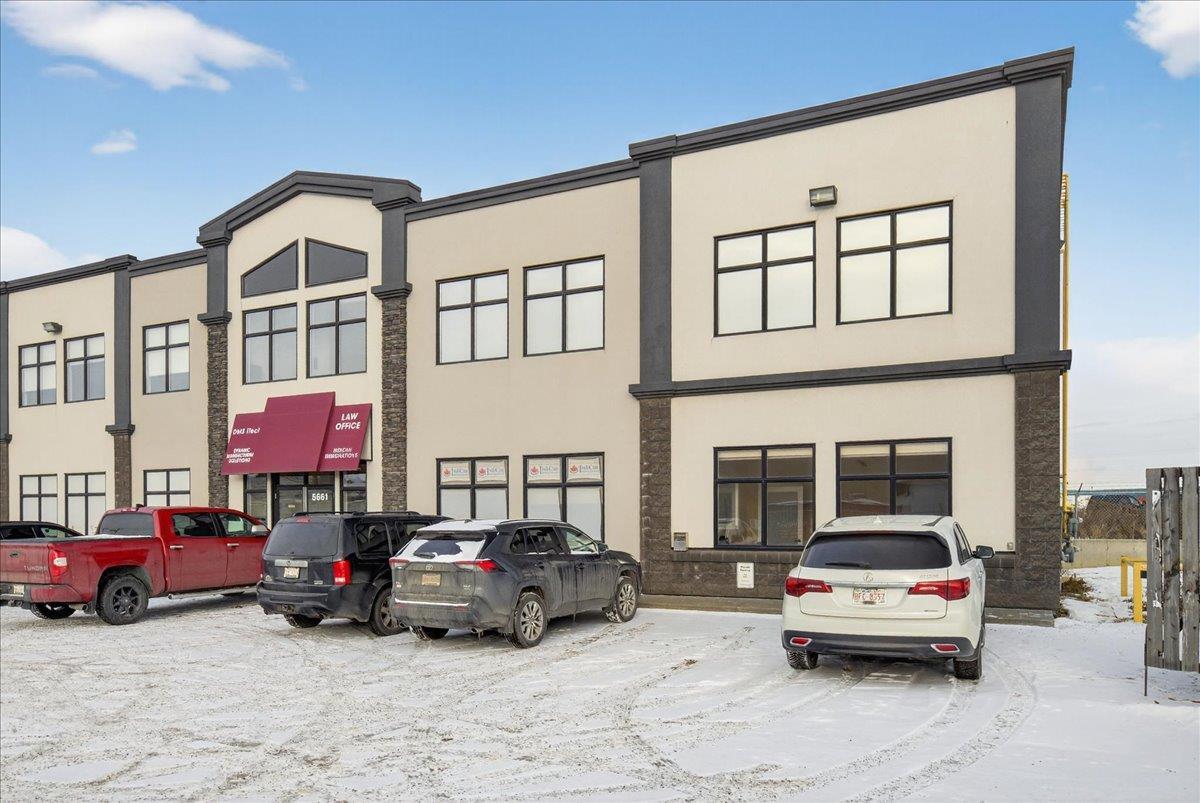 101 5621-5677 99 Street, Edmonton, AB