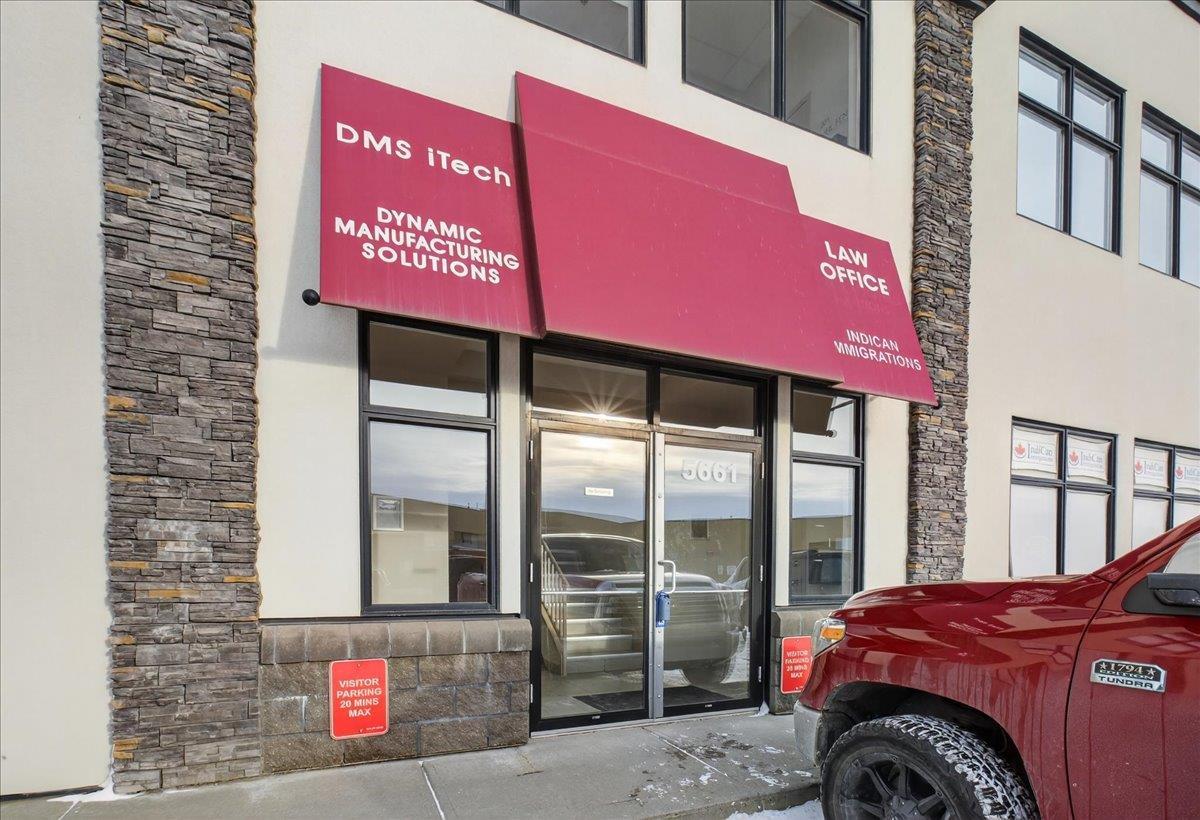 101 5621-5677 99 Street, Edmonton, AB