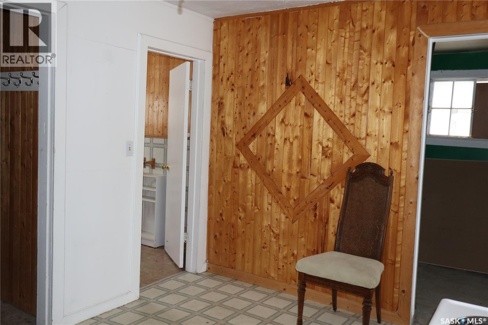 311 2Nd Avenue W, Assiniboia, SK - Indoor Photo Showing Other Room