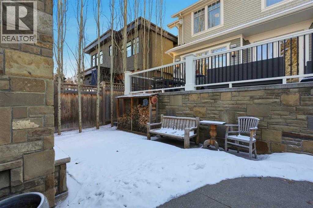 214 39 Avenue Sw, Calgary, AB - Outdoor