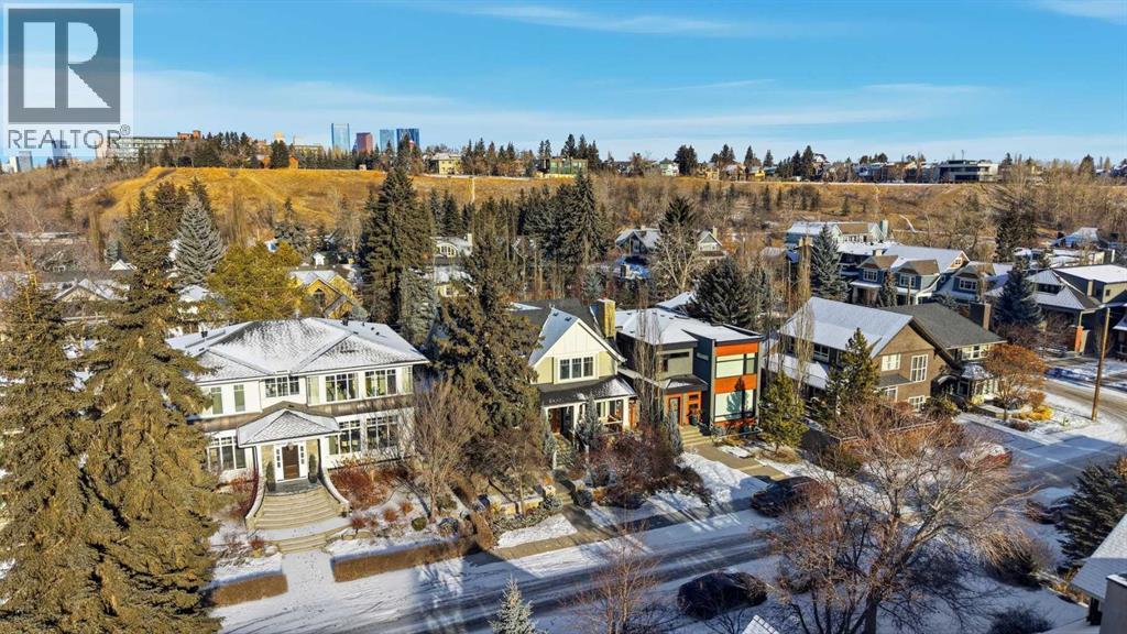 214 39 Avenue Sw, Calgary, AB - Outdoor