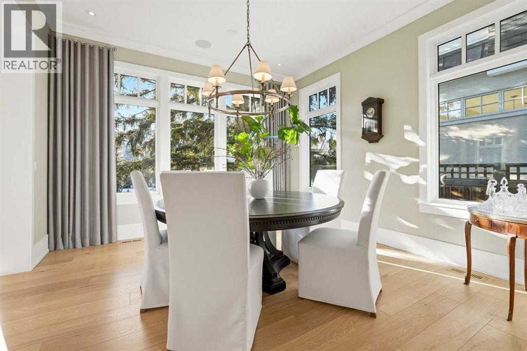 214 39 Avenue Sw, Calgary, AB - Indoor Photo Showing Dining Room