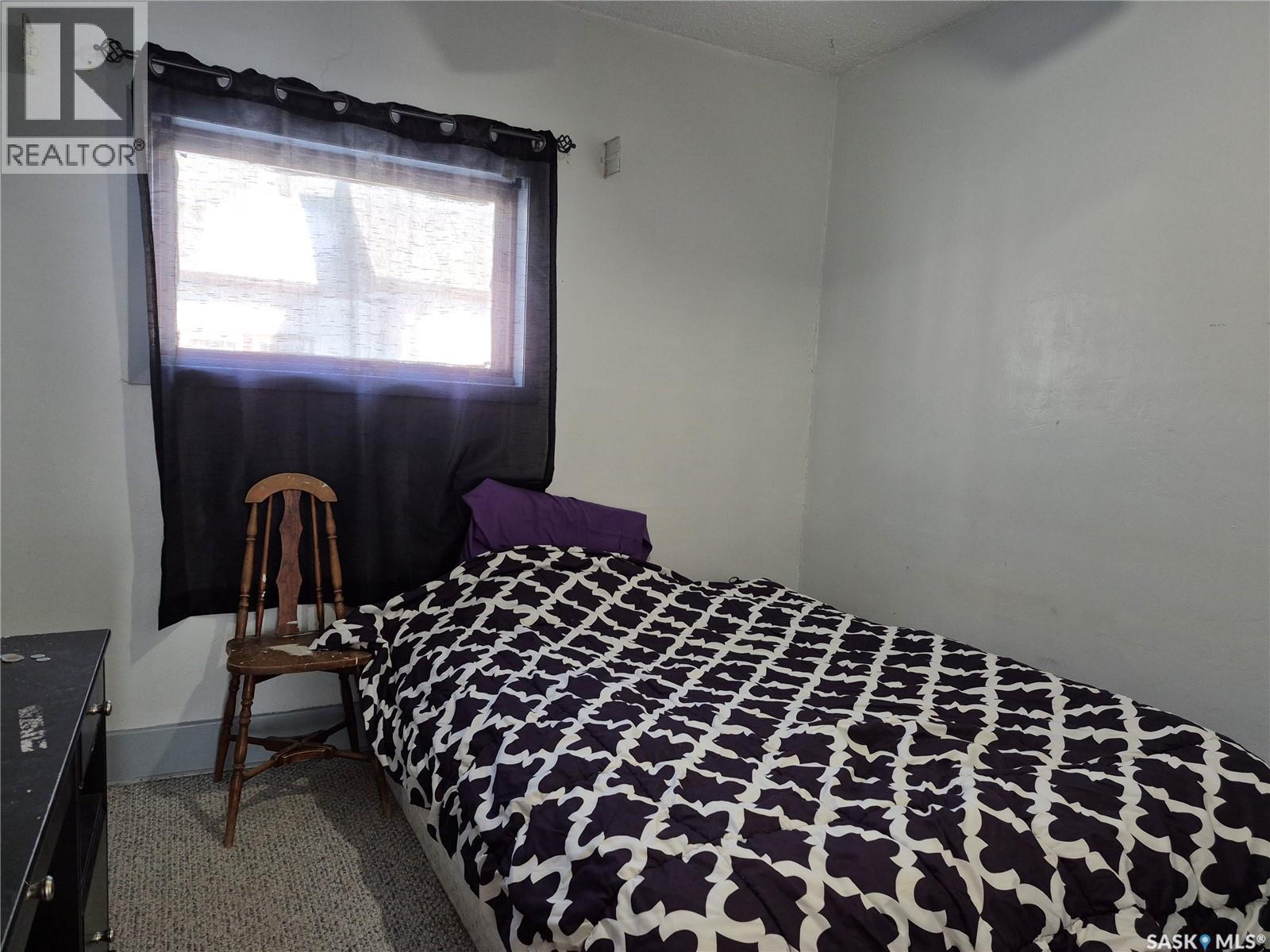 133 1St Street W, Ponteix, SK - Indoor Photo Showing Bedroom