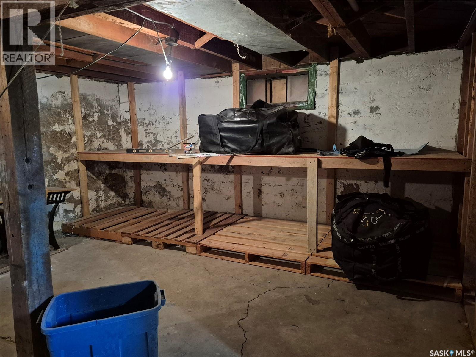 133 1St Street W, Ponteix, SK - Indoor Photo Showing Basement