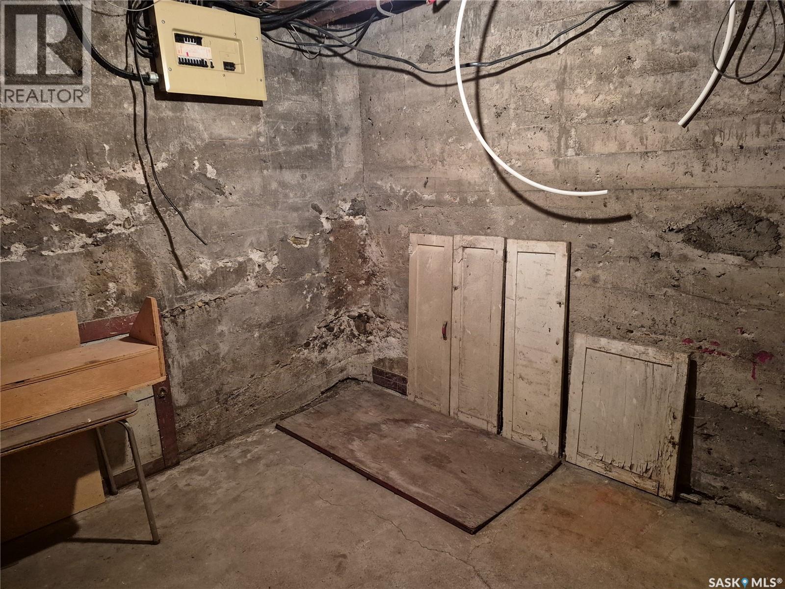 133 1St Street W, Ponteix, SK - Indoor Photo Showing Basement