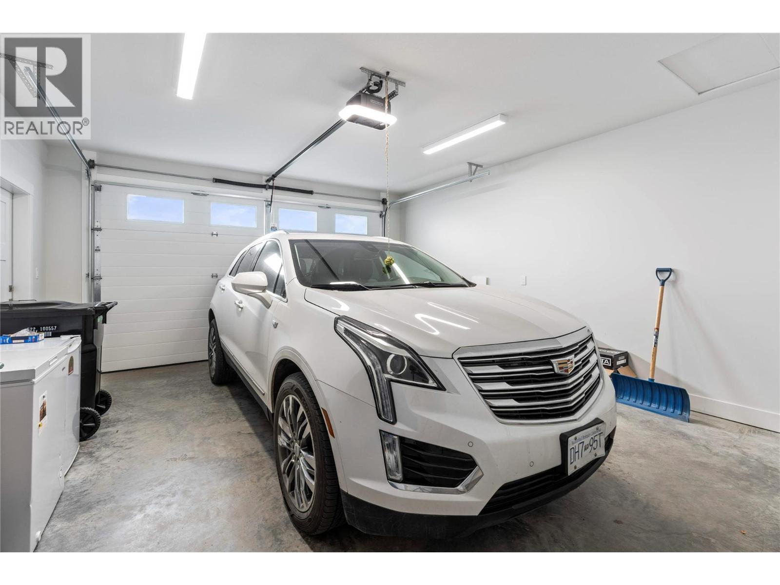 6457 Okanagan Landing Road, Vernon, BC - Indoor Photo Showing Garage