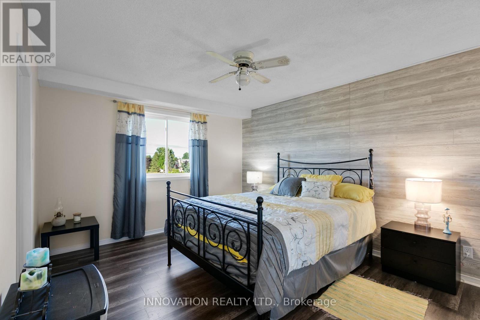 105 Cricket Crescent, Ottawa, ON - Indoor Photo Showing Bedroom