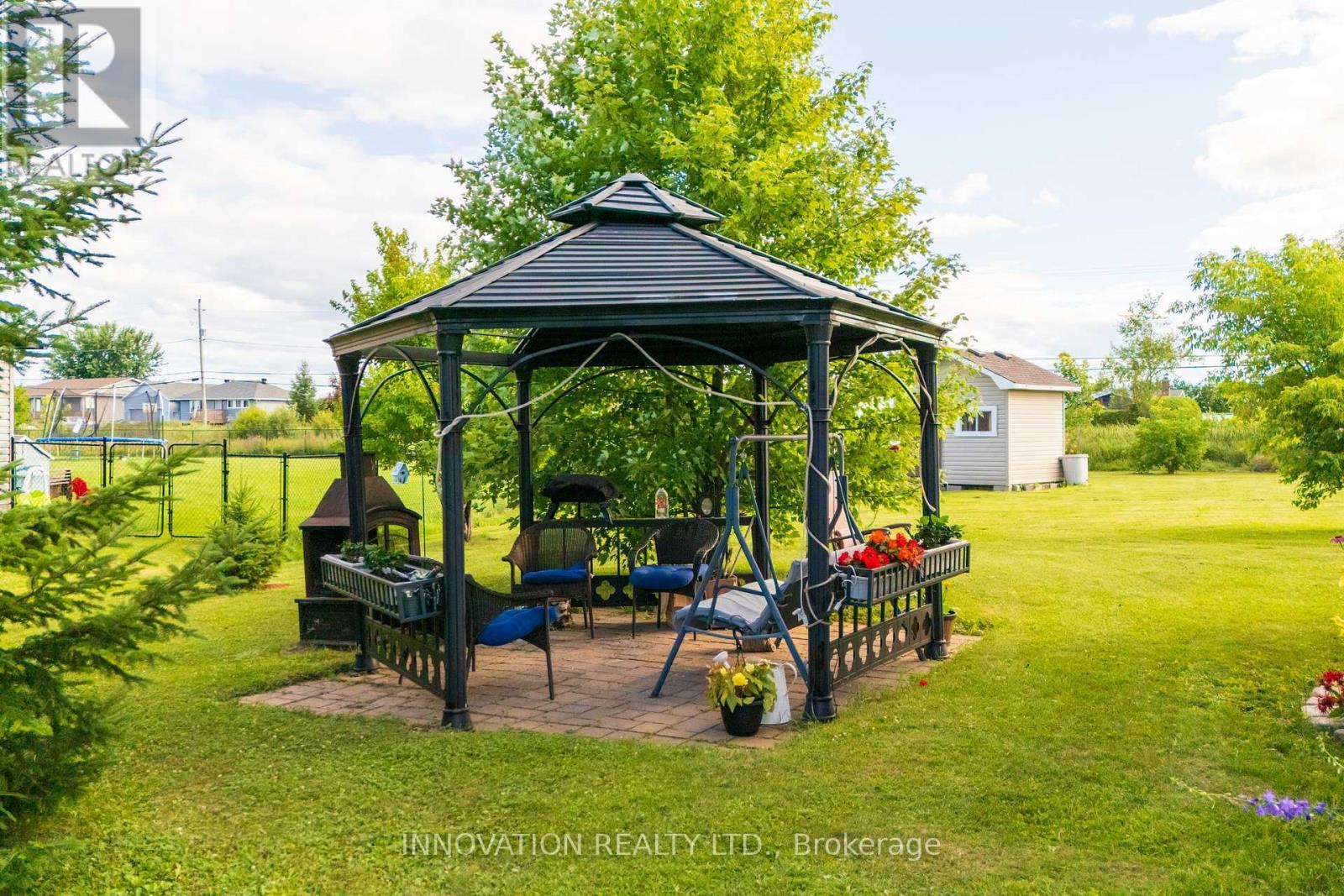 105 Cricket Crescent, Ottawa, ON - Outdoor