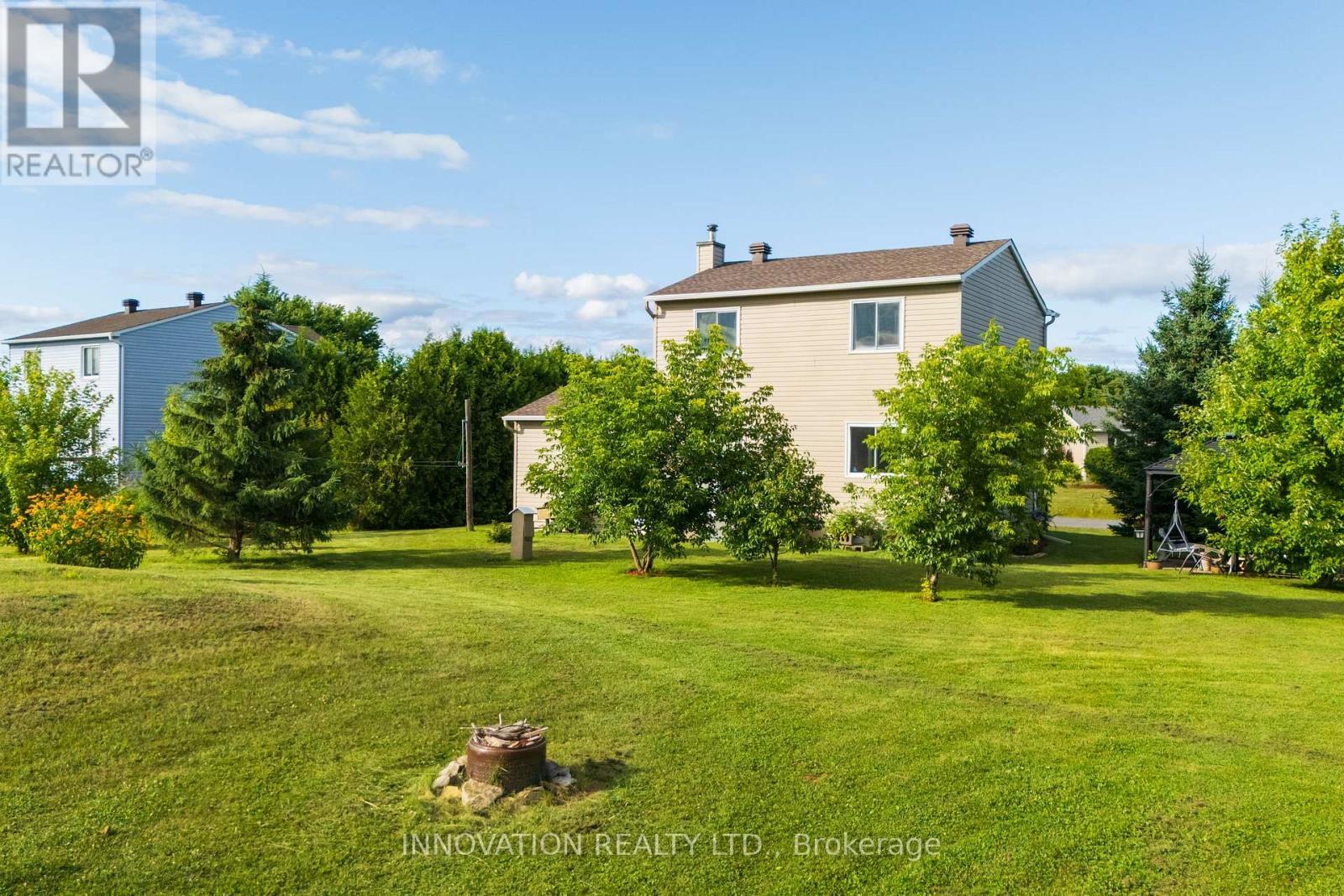 105 Cricket Crescent, Ottawa, ON - Outdoor