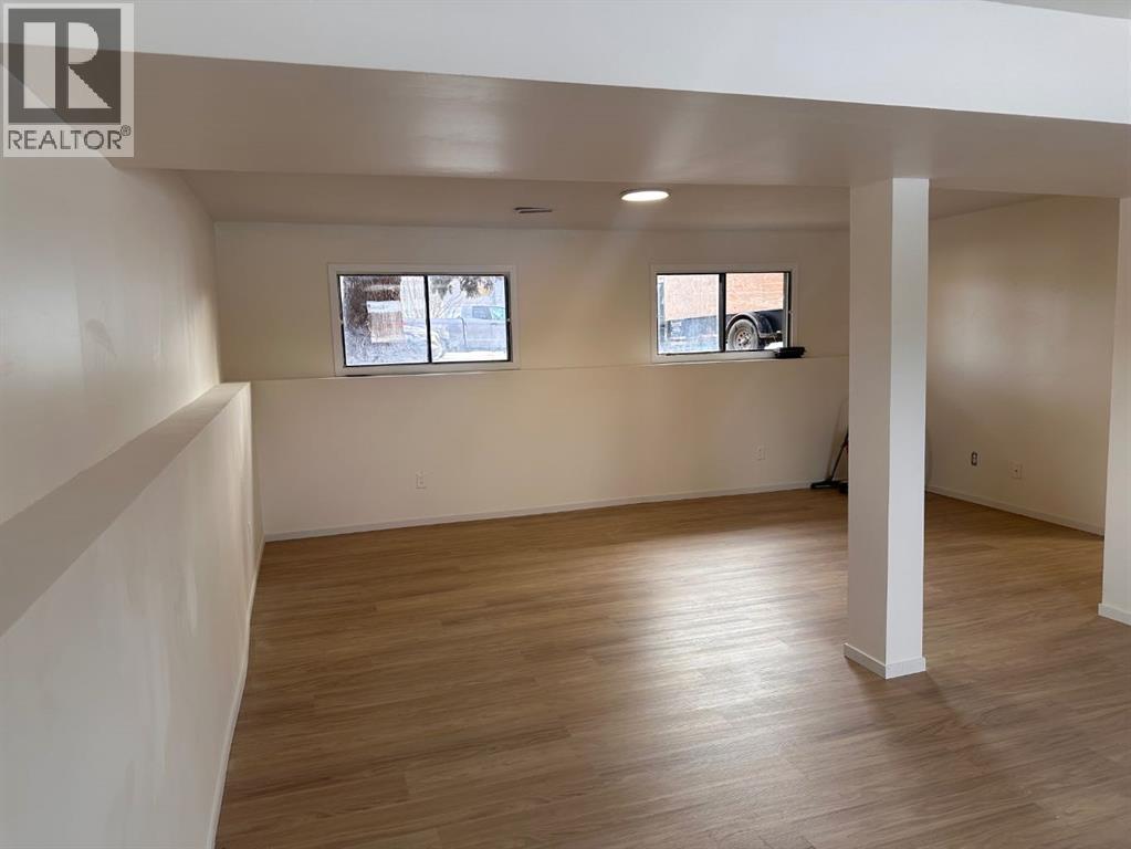 52 Wildrose Crescent, Brooks, AB - Indoor Photo Showing Other Room