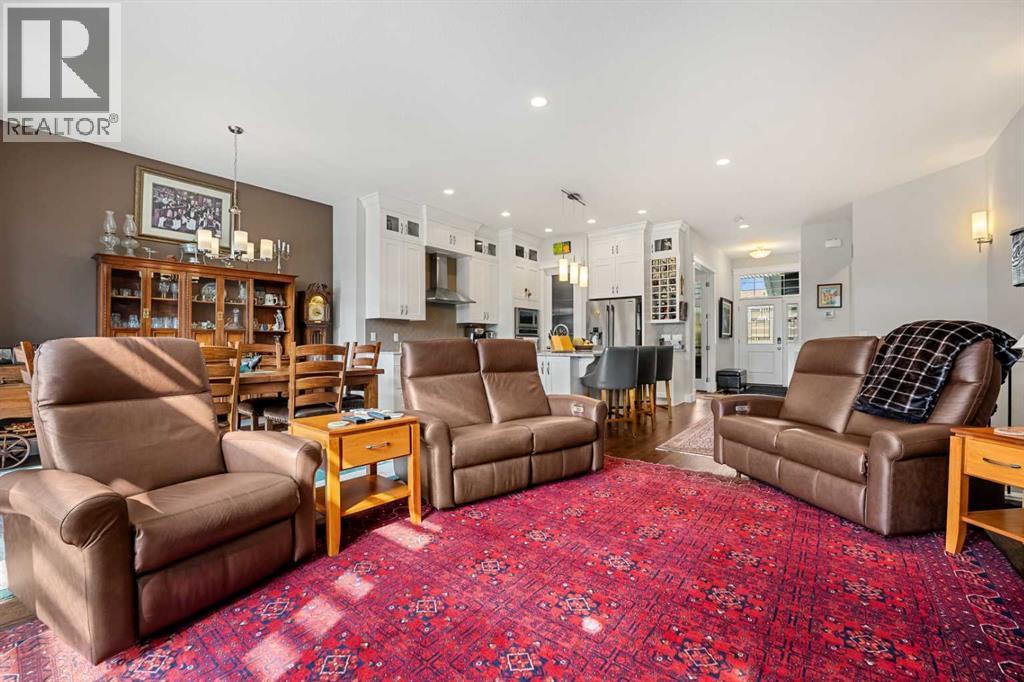 2253 Bayside Road Sw, Airdrie, AB - Indoor Photo Showing Living Room