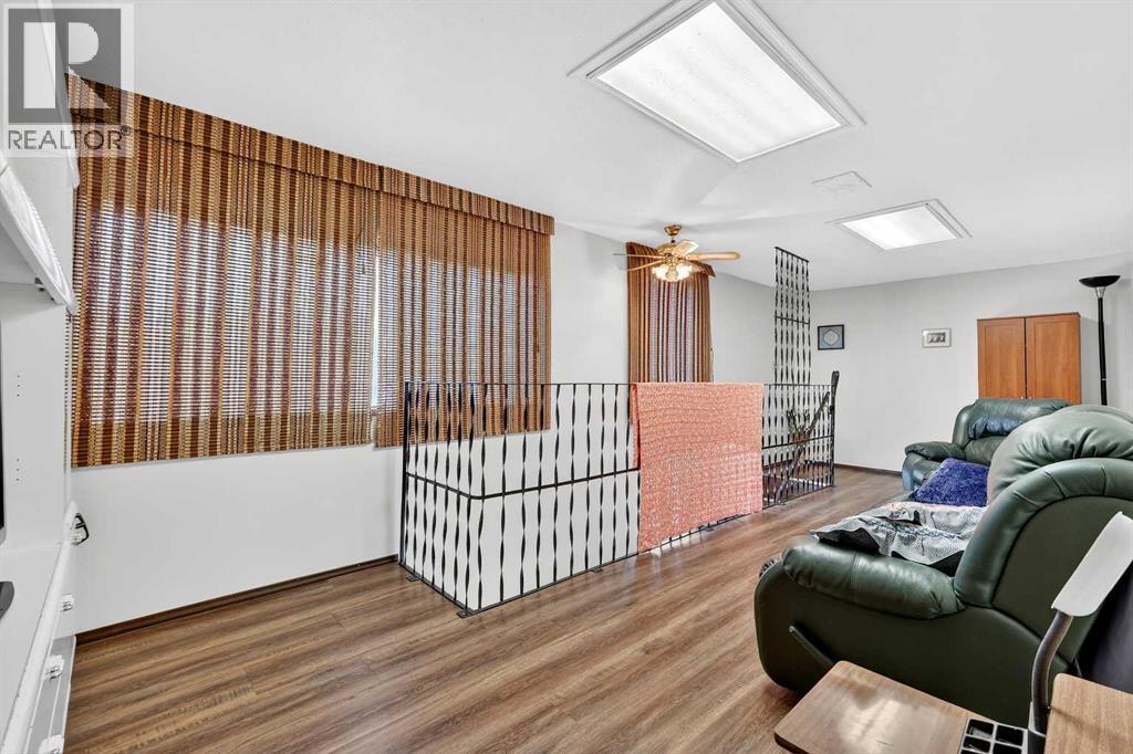 33235 Range Road 64, Rural Mountain View County, AB - Indoor Photo Showing Other Room