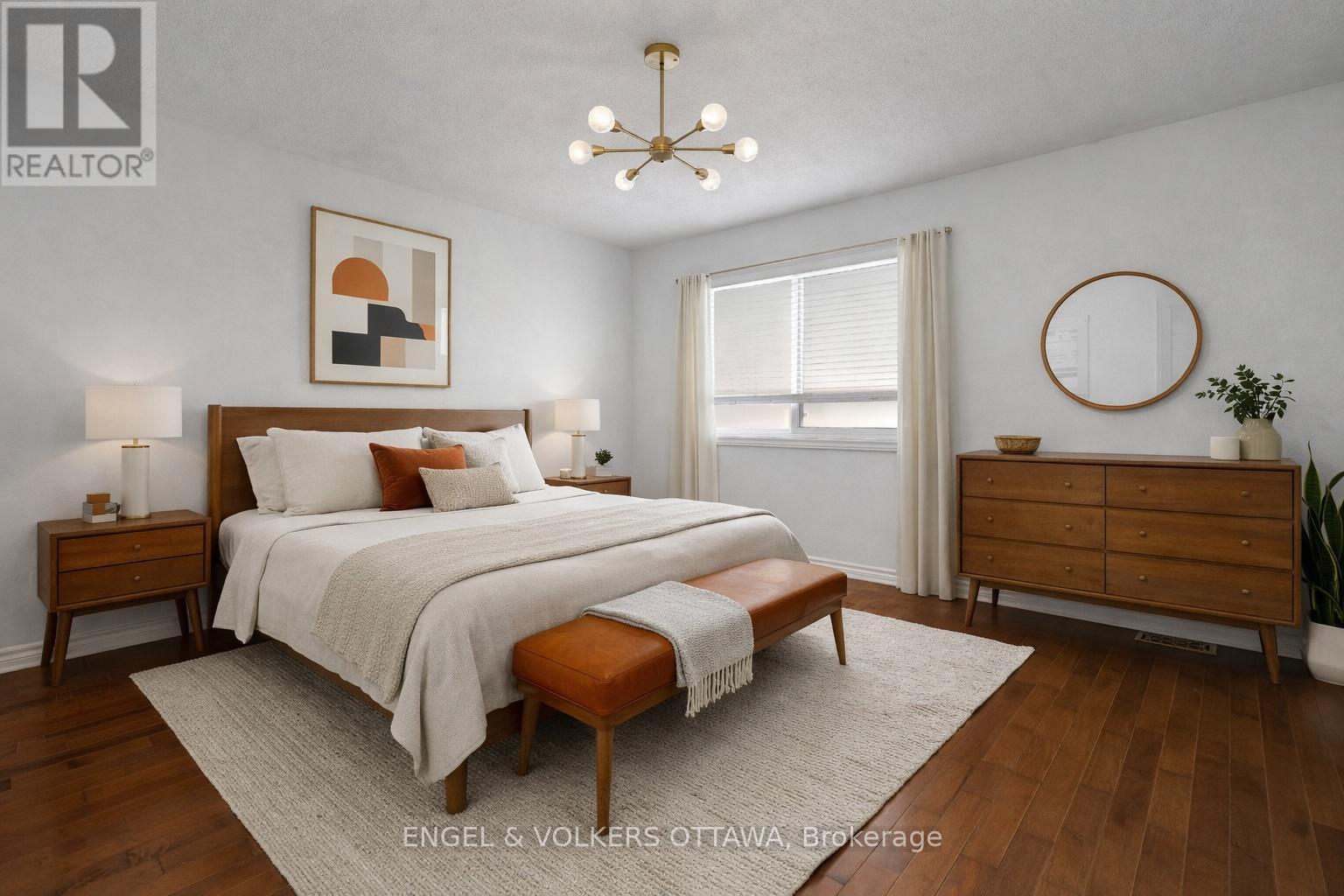 101 Halley Street, Ottawa, ON - Indoor Photo Showing Bedroom
