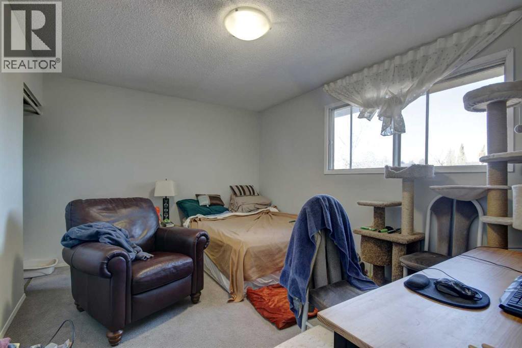 Primary bedroom - 602, 2200 Woodview Drive Sw, Calgary, AB - Indoor
