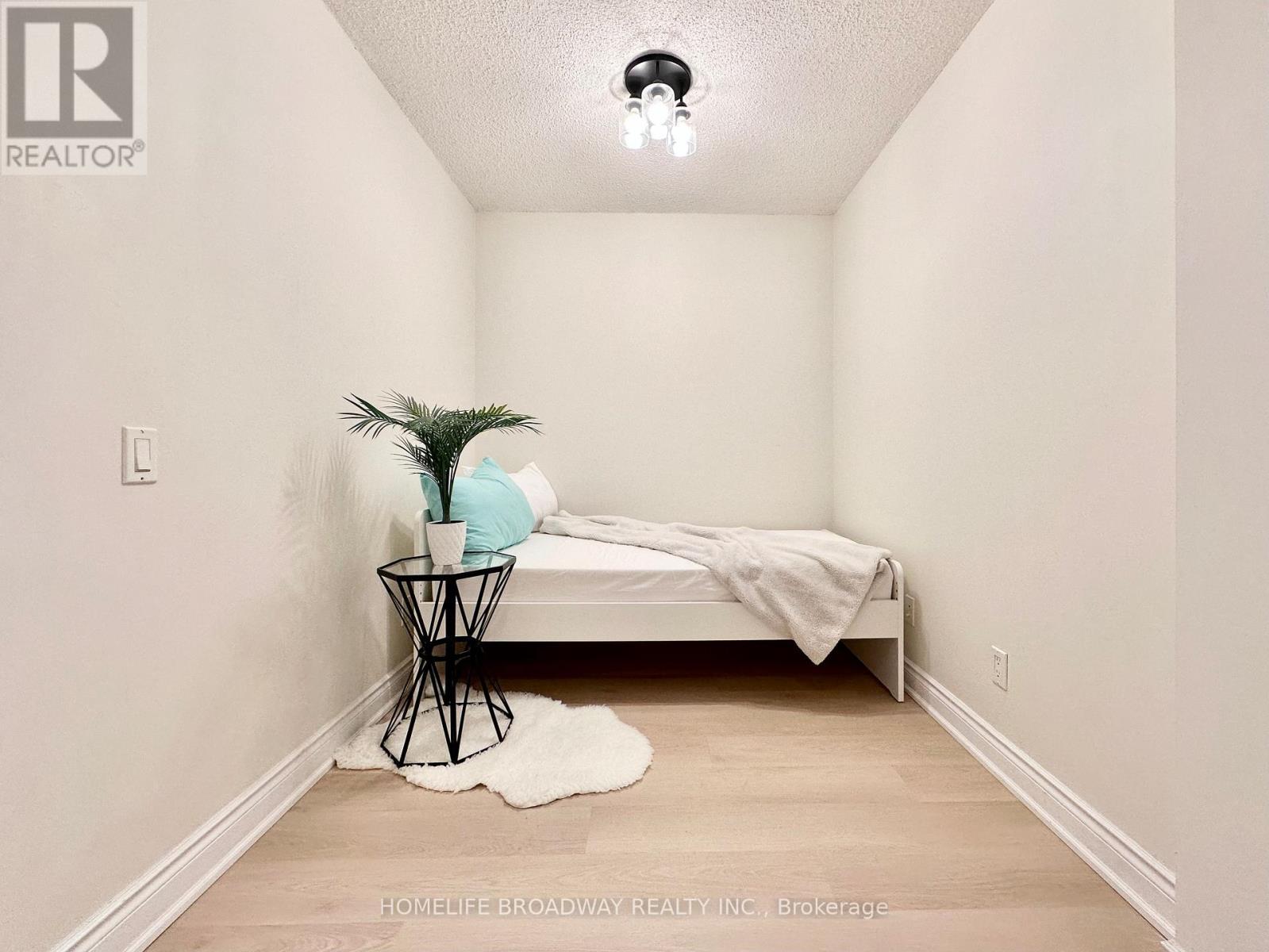 521 - 15 Northtown Way, Toronto, ON - Indoor Photo Showing Bedroom