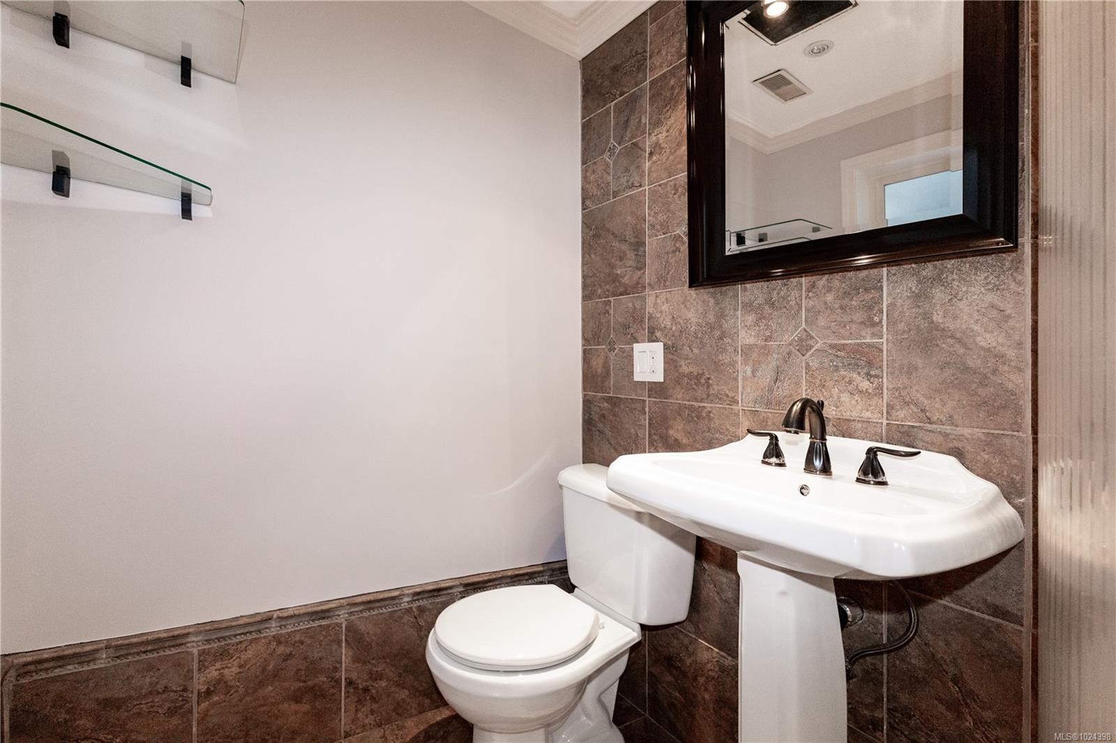 691 Victoria Cres, Campbell River, BC