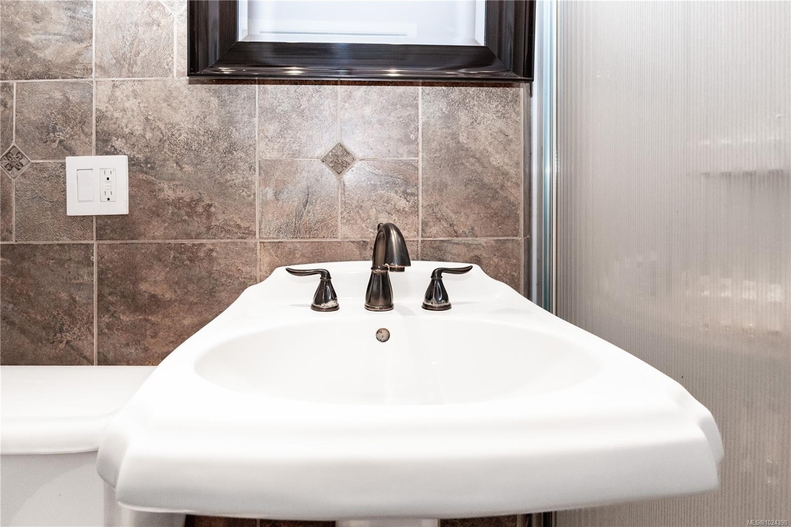 691 Victoria Cres, Campbell River, BC