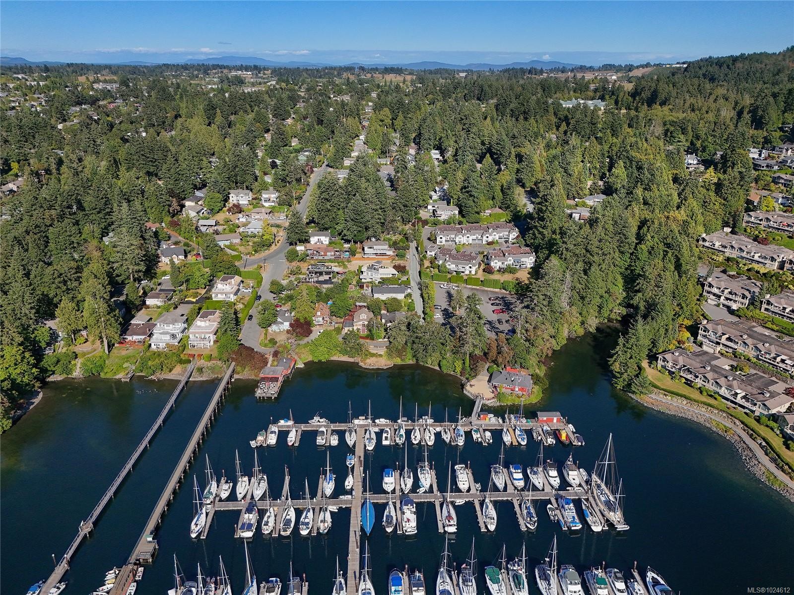 6983 Hagan Rd, Central Saanich, BC