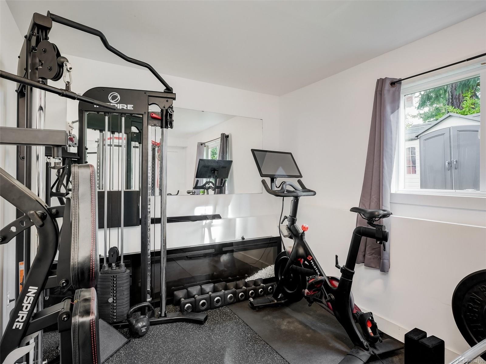 1091 Baldwin Pl, Saanich, BC