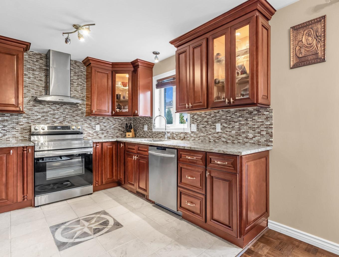 Kitchen - 4946 Rue Évariste-Chaurette, Montréal (Pierrefonds-Roxboro), QC - Indoor Photo Showing Kitchen