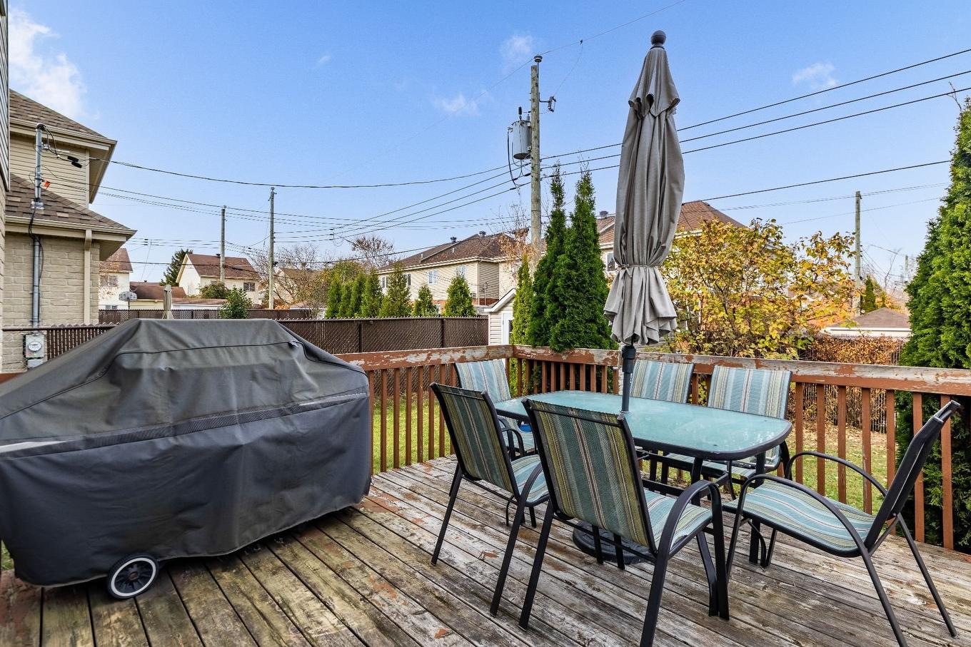 Exterior - 4946 Rue Évariste-Chaurette, Montréal (Pierrefonds-Roxboro), QC - Outdoor With Deck Patio Veranda With Exterior