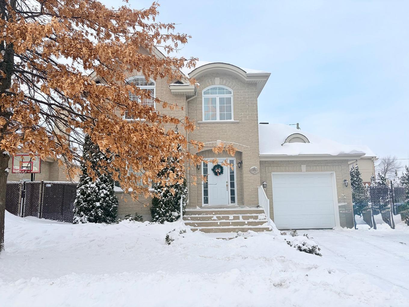 Frontage - 4946 Rue Évariste-Chaurette, Montréal (Pierrefonds-Roxboro), QC - Outdoor With Facade