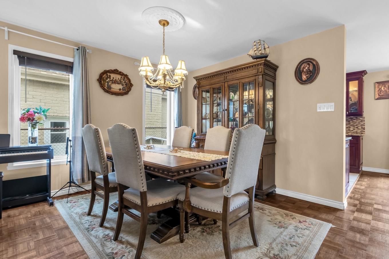 Dining room - 4946 Rue Évariste-Chaurette, Montréal (Pierrefonds-Roxboro), QC - Indoor Photo Showing Dining Room