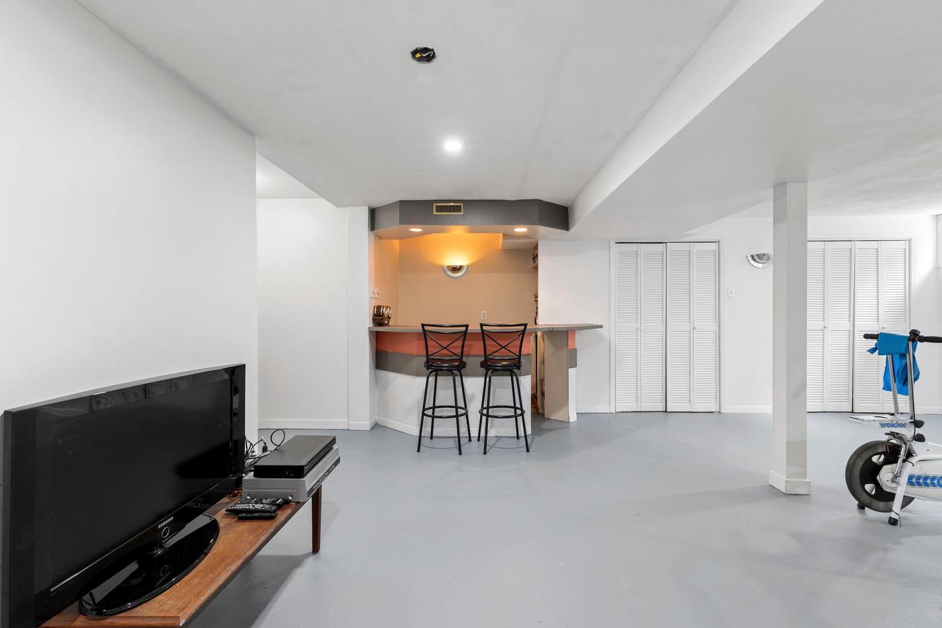 Sous-sol - 8400 Boul. Pelletier, Brossard, QC - Indoor