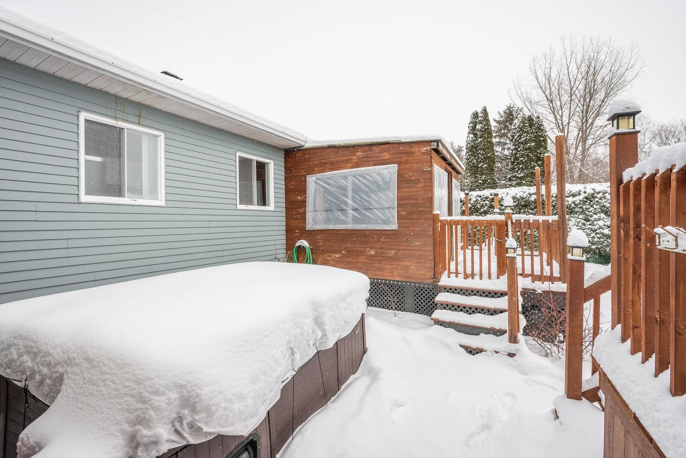 Face arrière - 33 Rue De Vimy, Saint-Jean-Sur-Richelieu, QC - Outdoor With Exterior