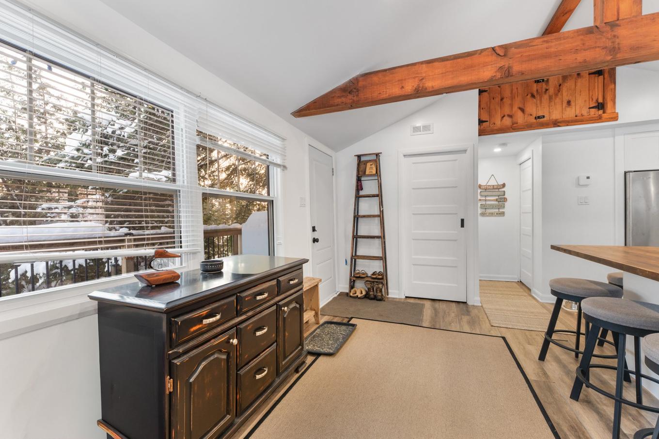 Hall d'entrée/Vestibule - 85 Ch. Betts, Brownsburg-Chatham, QC - Indoor Photo Showing Other Room