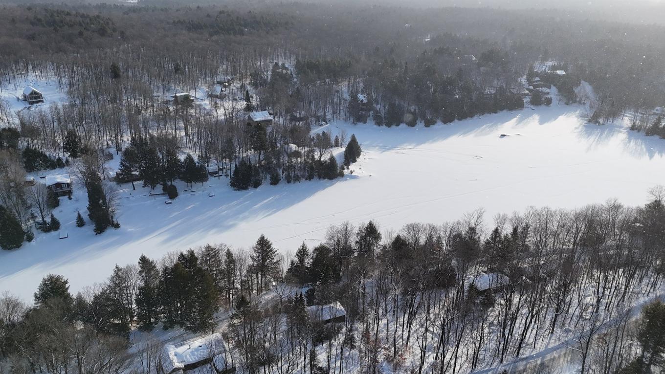 Bord de l'eau - 85 Ch. Betts, Brownsburg-Chatham, QC - Outdoor With View