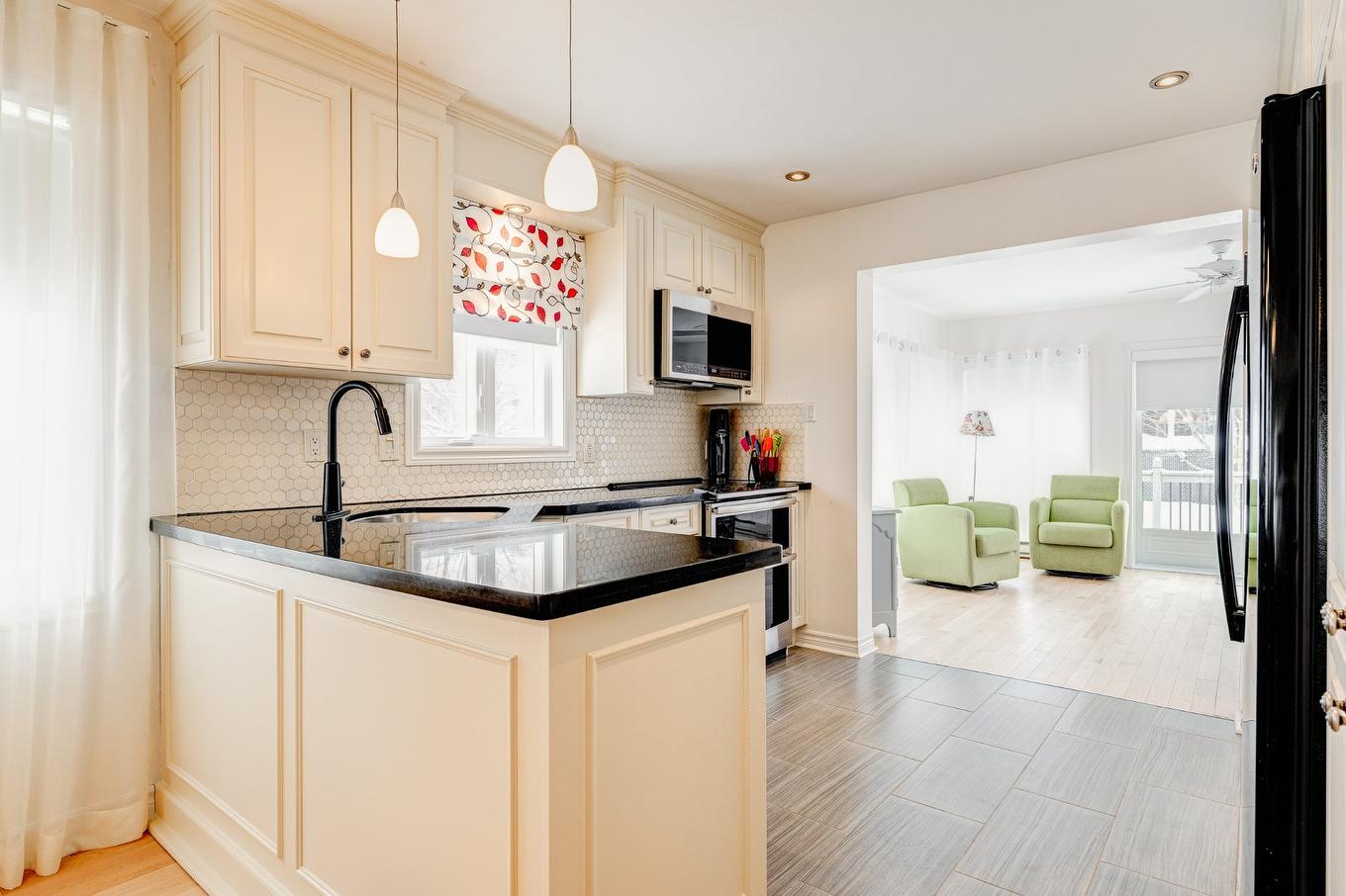 Kitchen - 87 Rue De Caplan, Blainville, QC - Indoor Photo Showing Kitchen