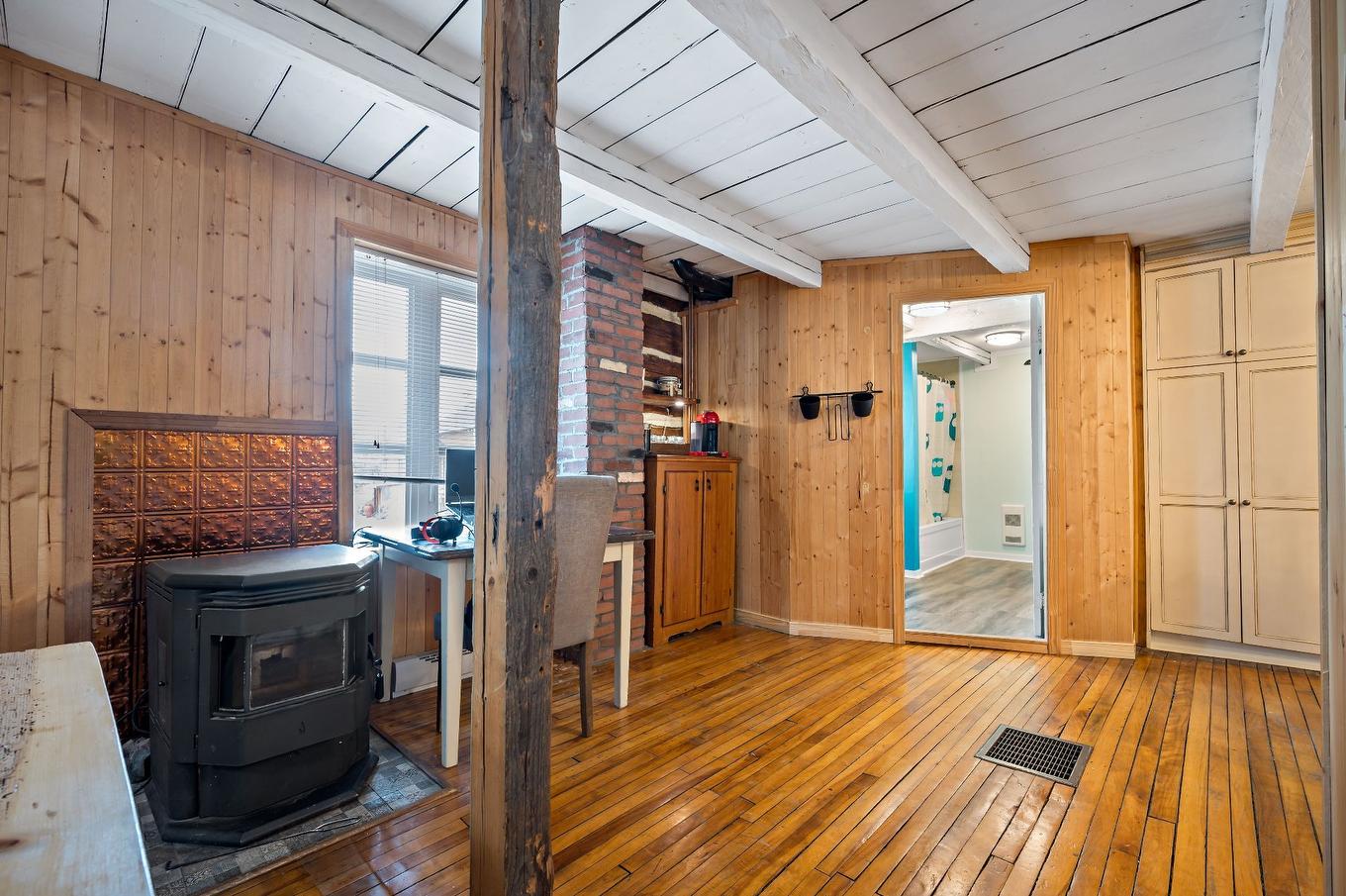 Overall view - 101 Ch. Alary, Amherst, QC - Indoor Photo Showing Other Room