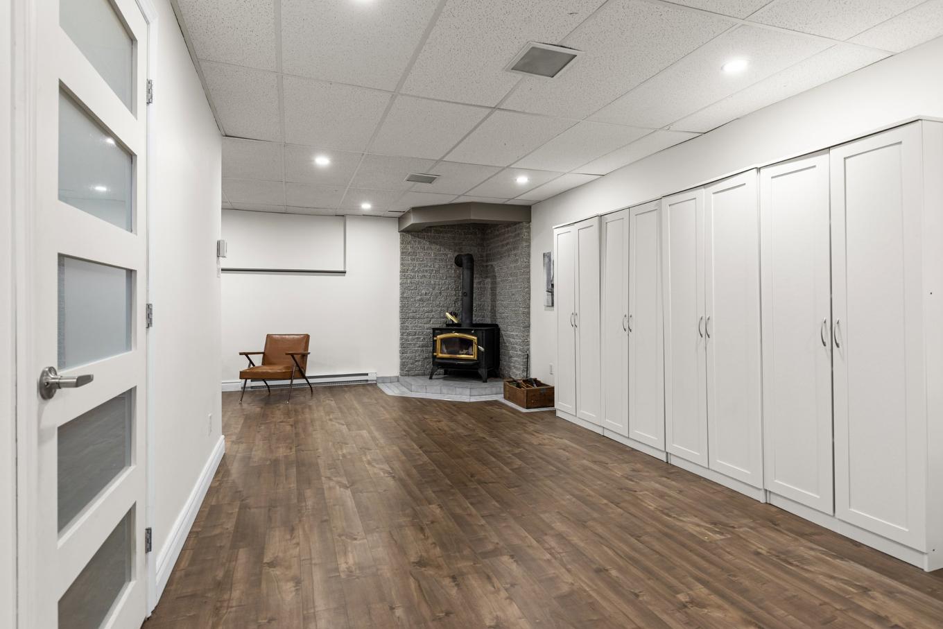 Salle familiale - 223 Rue Laurin, Napierville, QC - Indoor