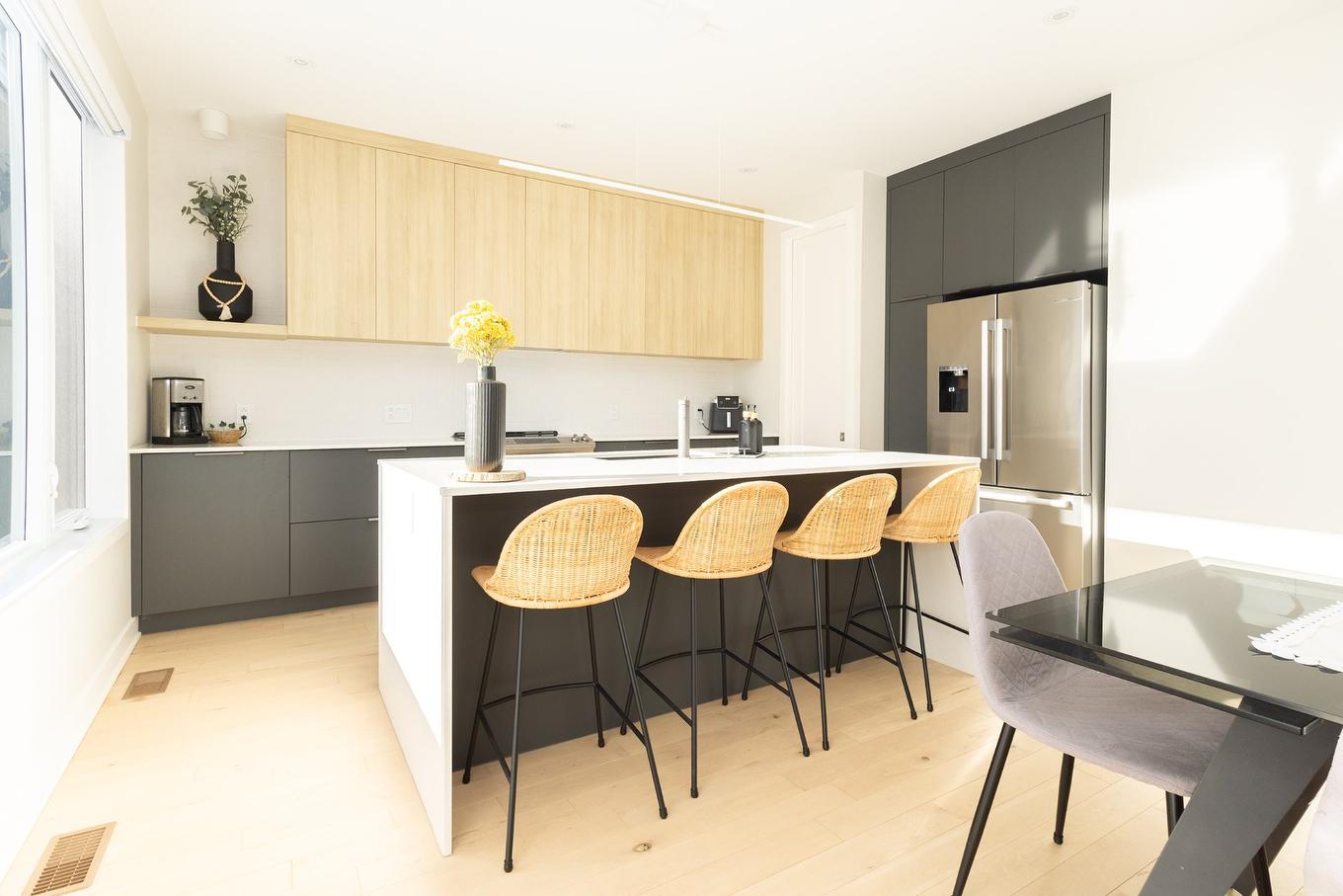 Cuisine - 744 Rue Paul-Doyon, Boucherville, QC - Indoor