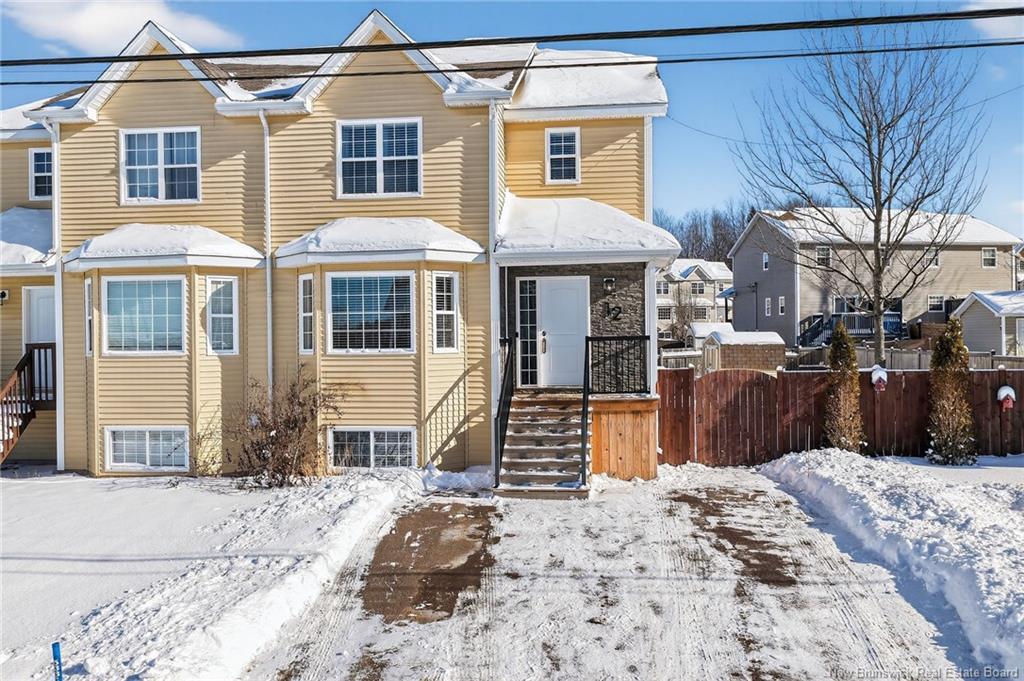 12 Des Sapin Crt, Dieppe, NB