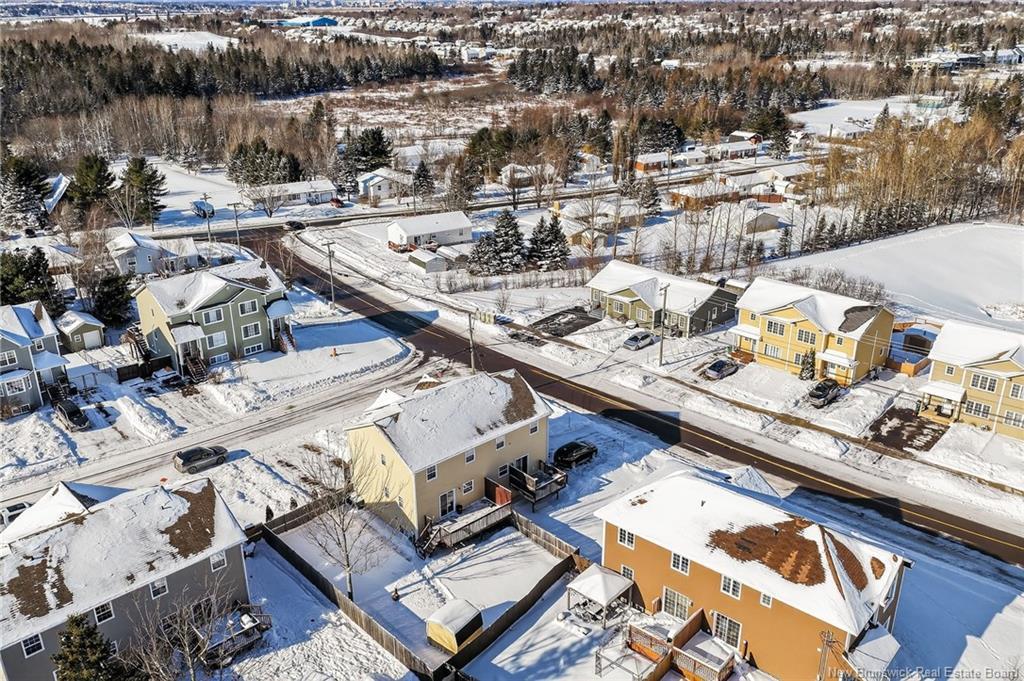 12 Des Sapin Crt, Dieppe, NB