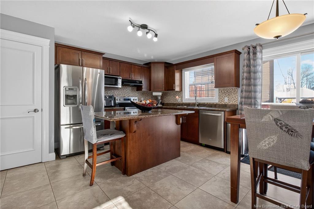 12 Des Sapin Crt, Dieppe, NB