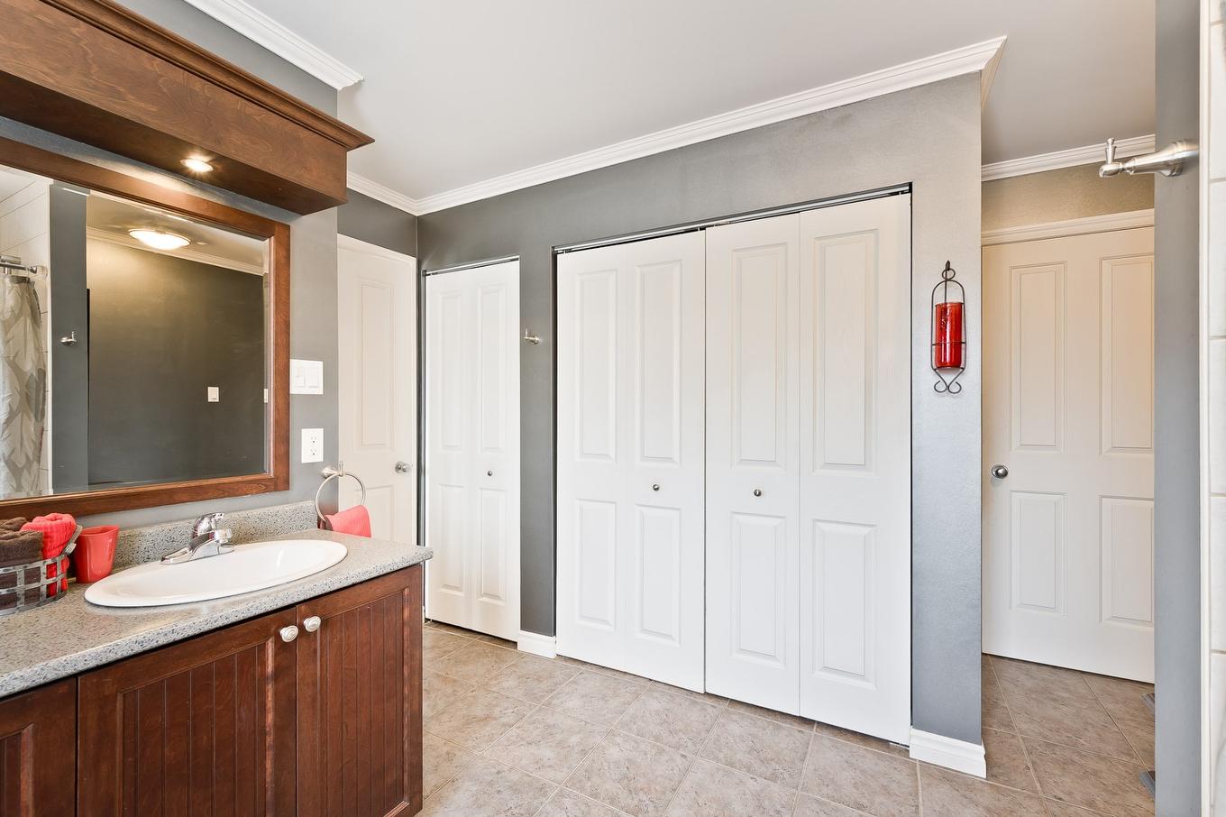 Salle de bains - 3002 Rue Du Sauvignon, Sherbrooke (Les Nations), QC - Indoor Photo Showing Bathroom