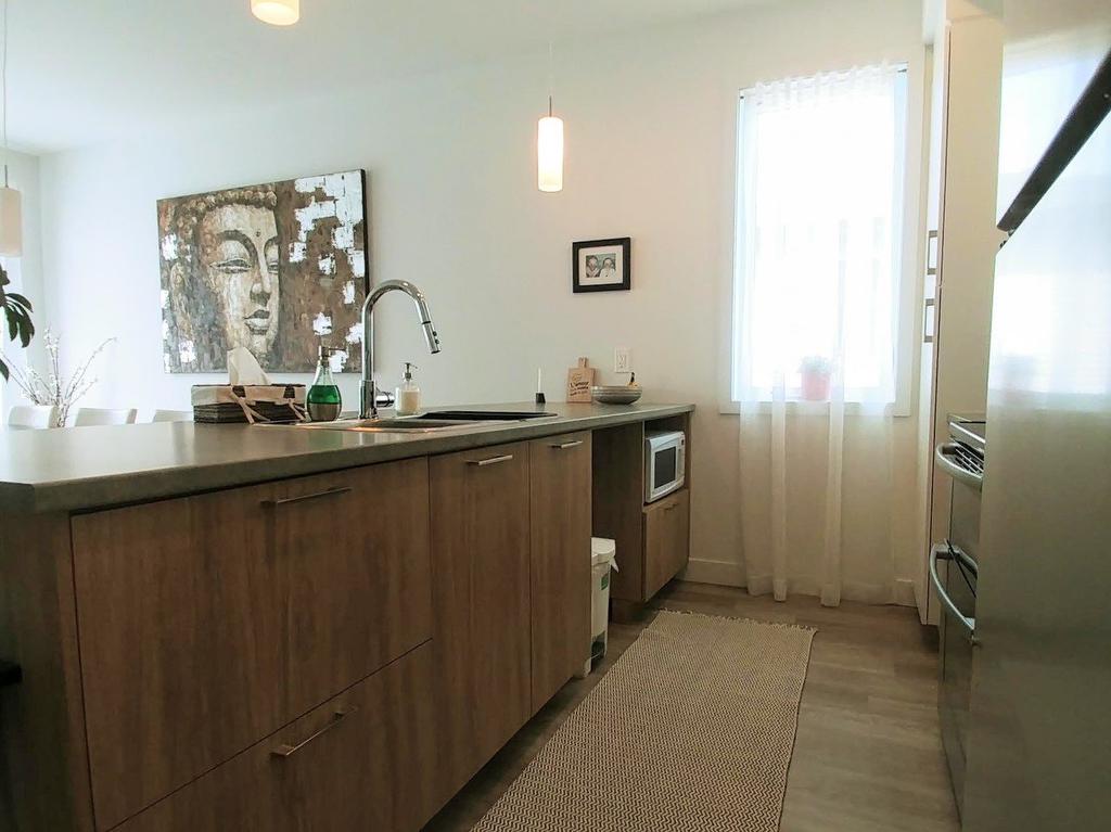 Kitchen - 179 Rue De Toronto, Cowansville, QC - Indoor Photo Showing Other Room